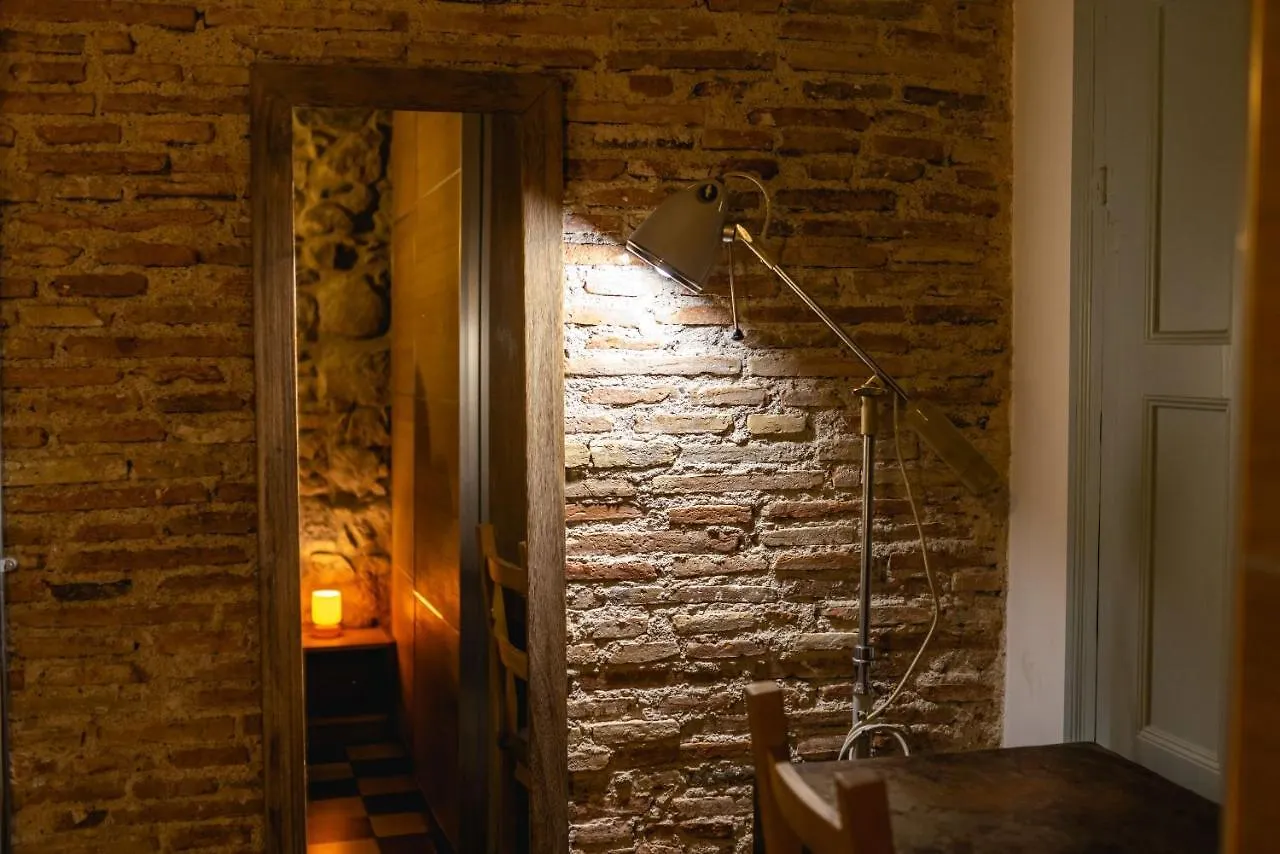 Bravissimo Les Rajoles, Unique 3-Bedroom Apartment Girona Spain